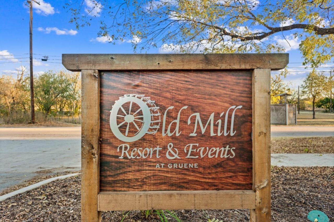 Old Mill Resort 뉴 브라운펠스 외부 사진