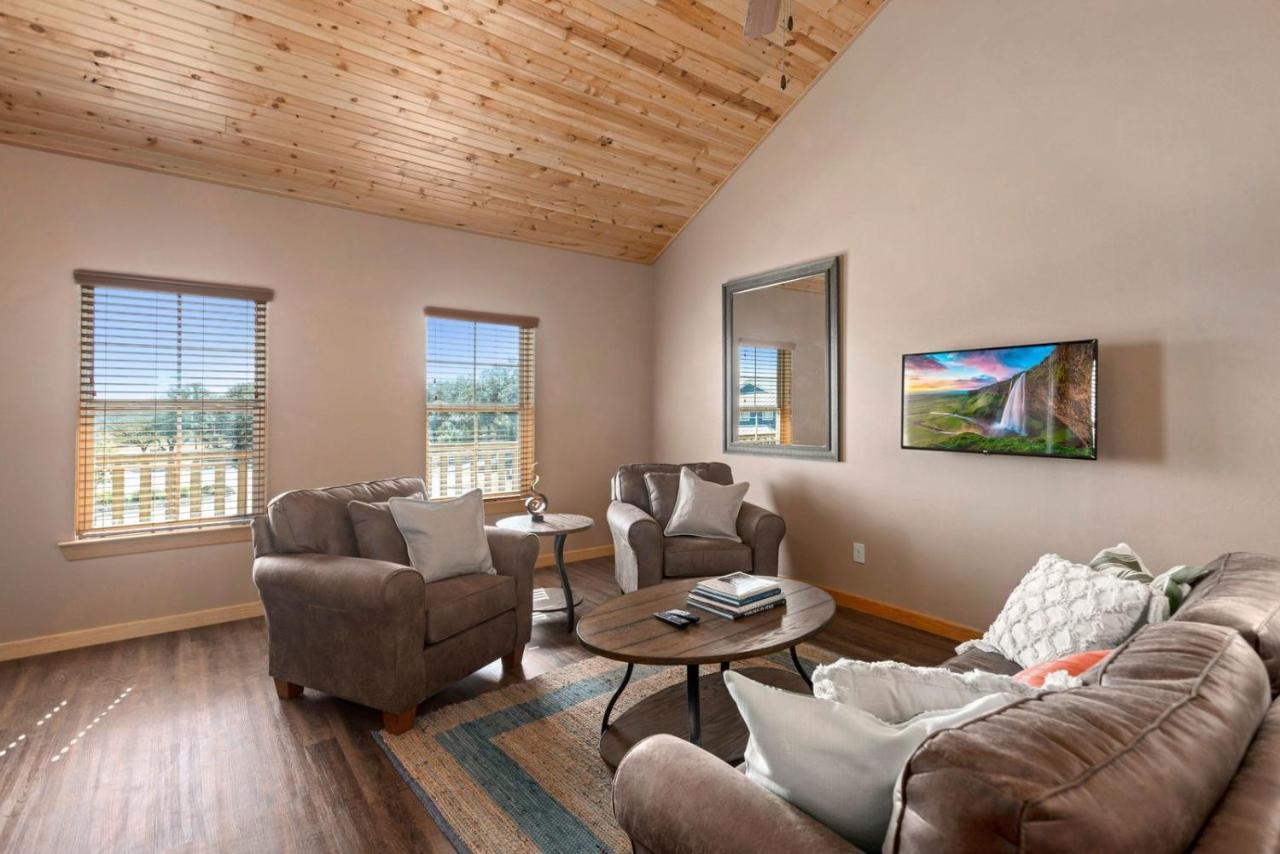 Old Mill Resort 뉴 브라운펠스 외부 사진